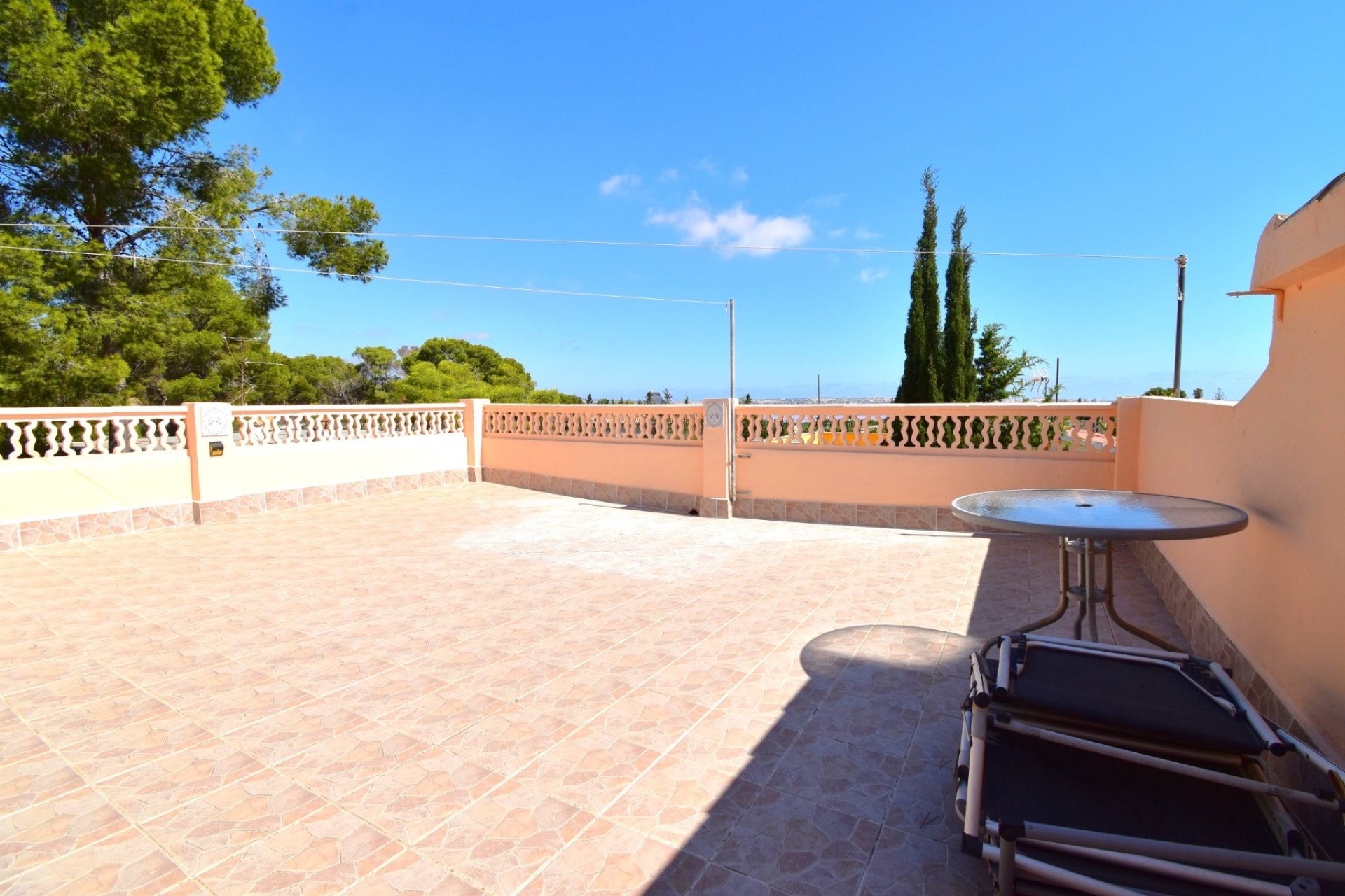 Herverkoop - Villa (detached) -
Orihuela Costa - Los Balcones