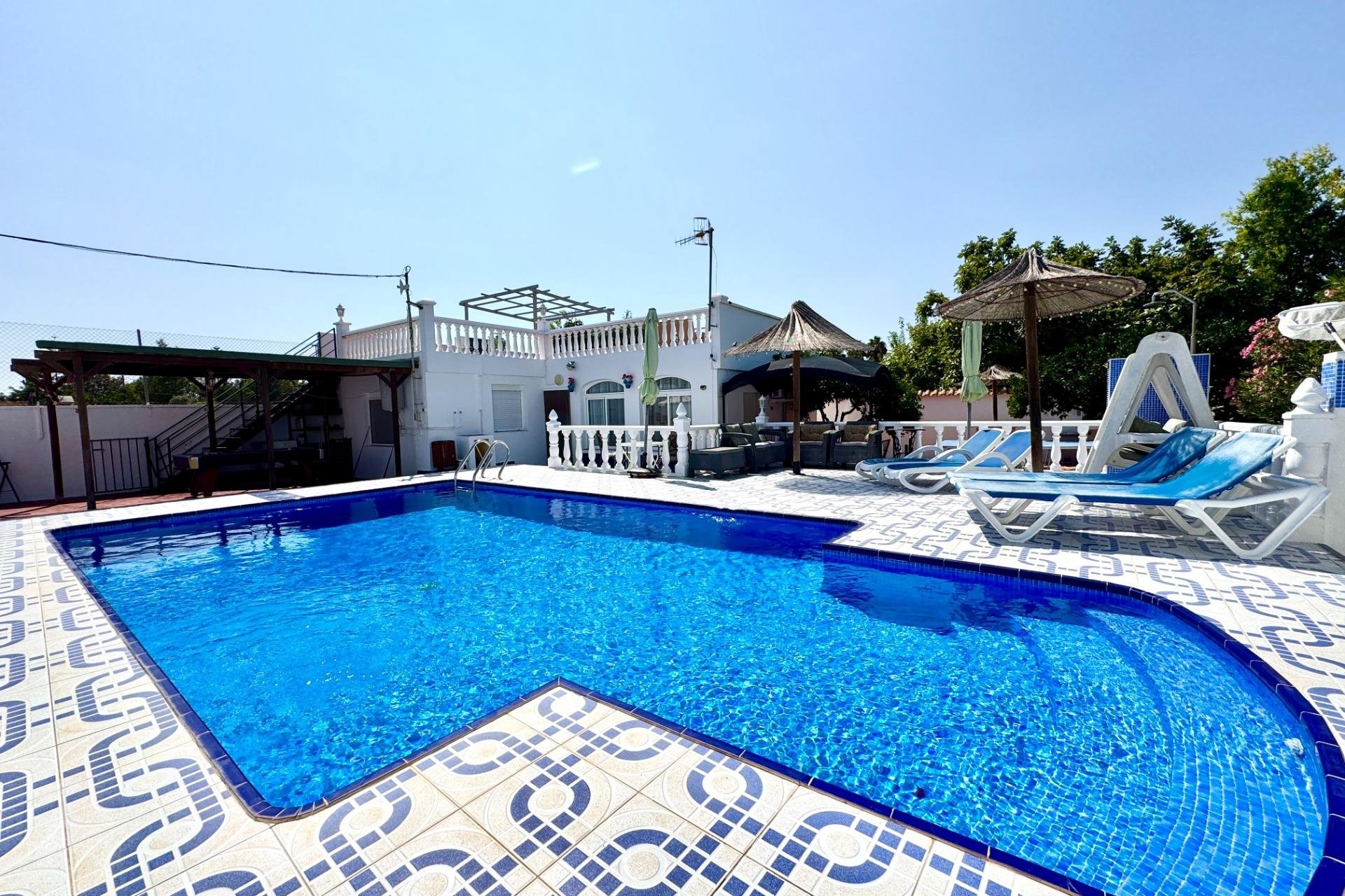 Herverkoop - Villa -
Dolores - Comunidad Valenciana
