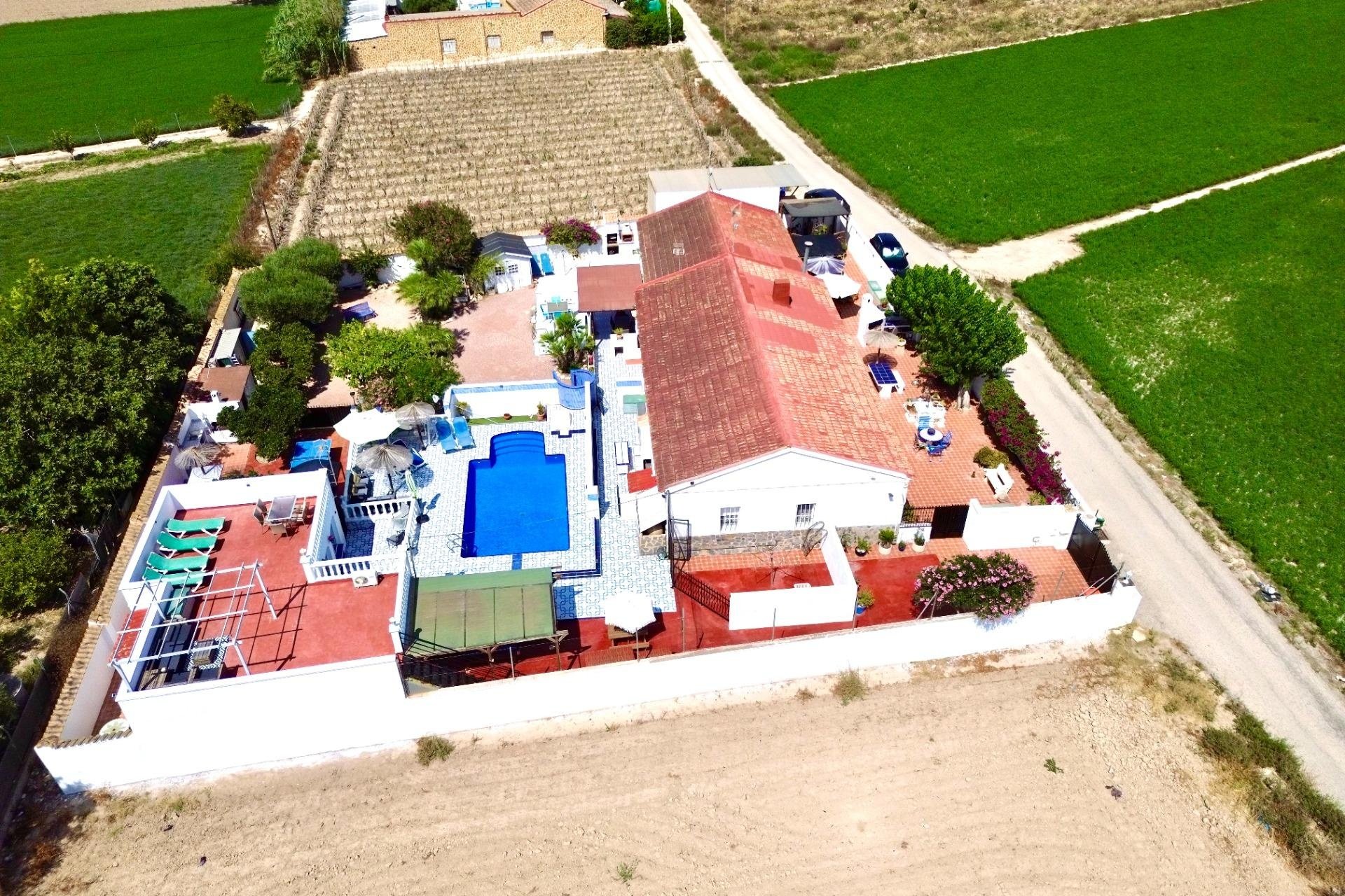 Herverkoop - Villa -
Dolores - Comunidad Valenciana