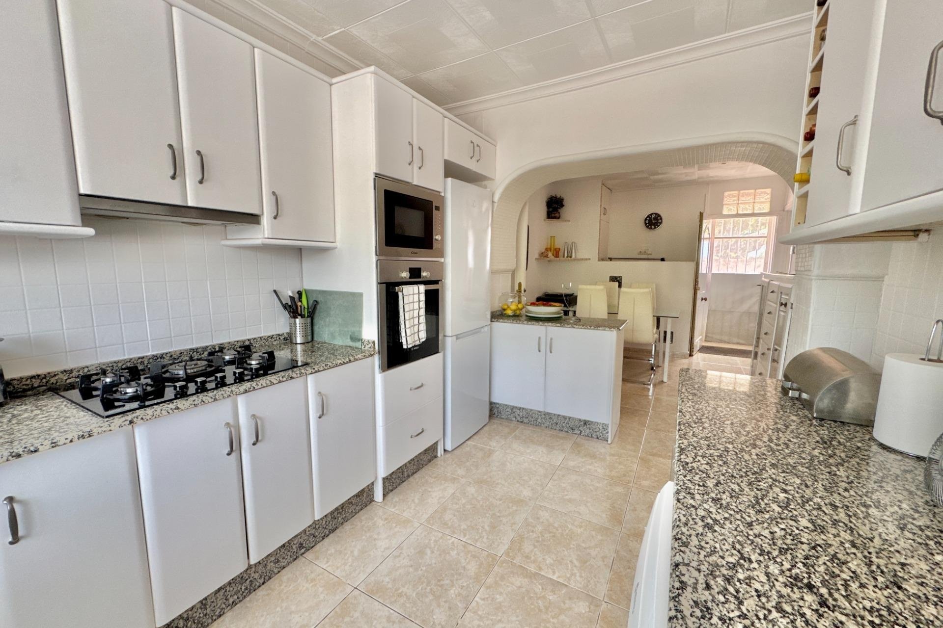 Herverkoop - Villa -
Dolores - Comunidad Valenciana