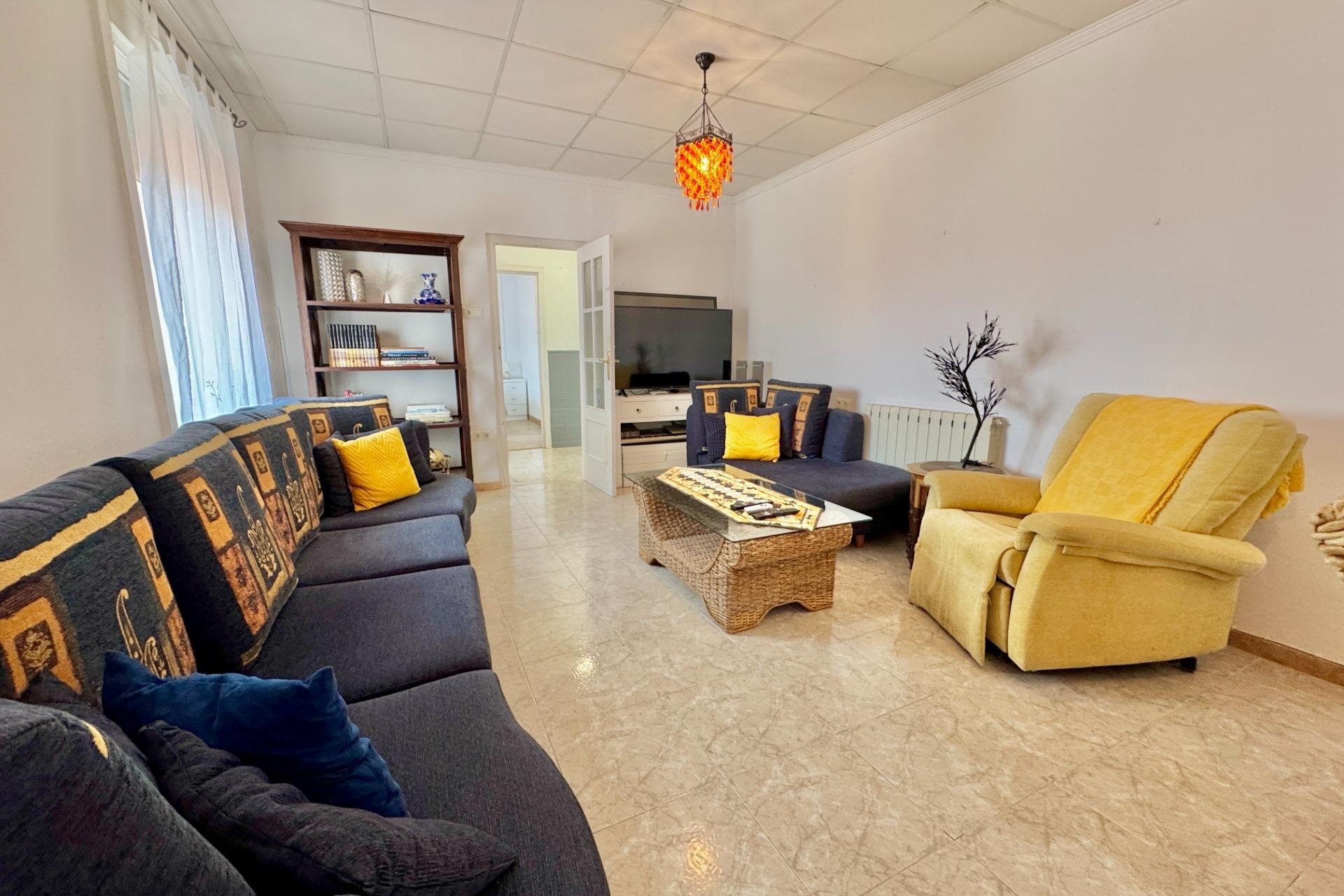 Herverkoop - Villa -
Dolores - Comunidad Valenciana
