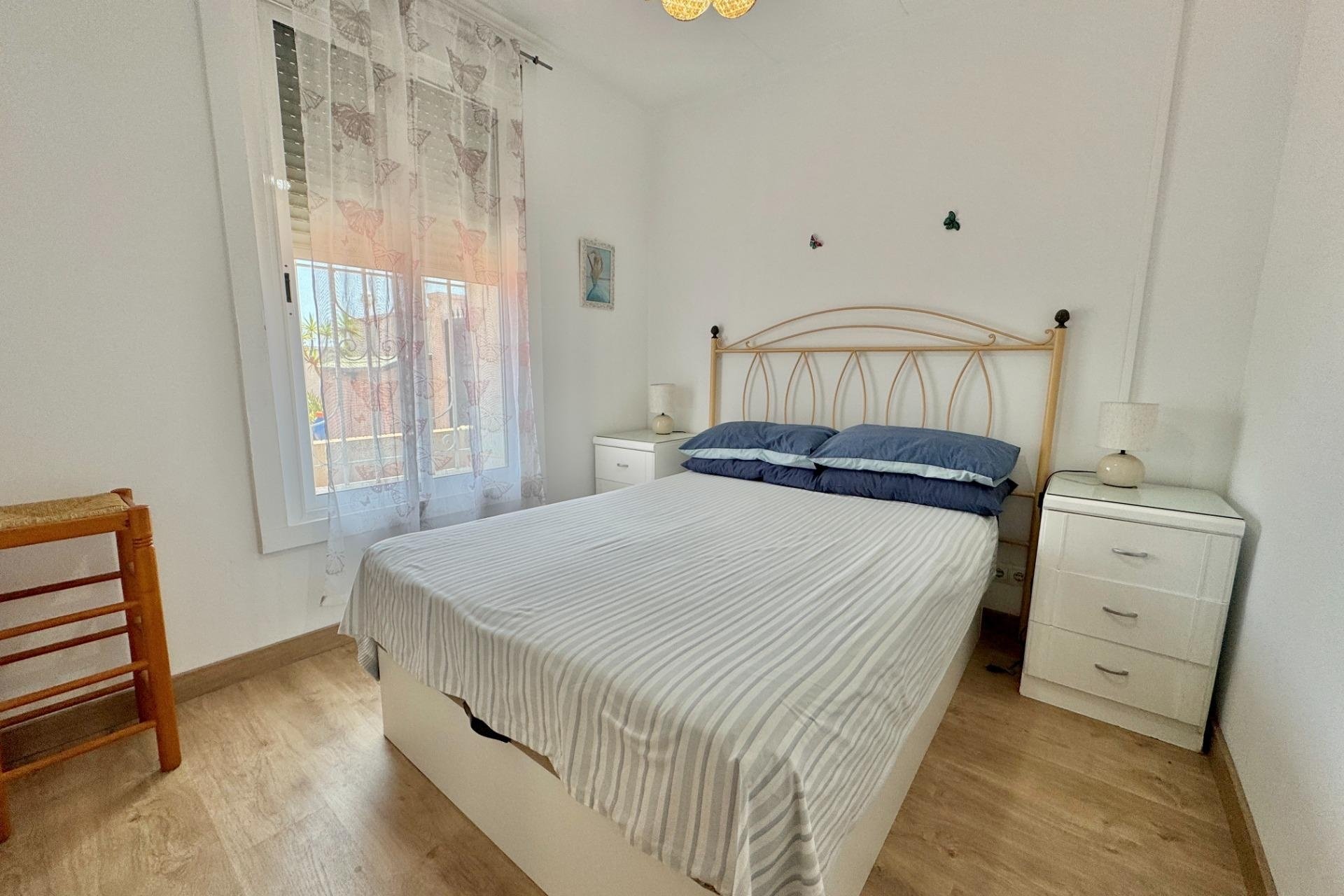 Herverkoop - Villa -
Dolores - Comunidad Valenciana