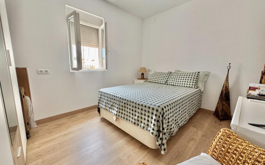 Herverkoop - Villa -
Dolores - Comunidad Valenciana