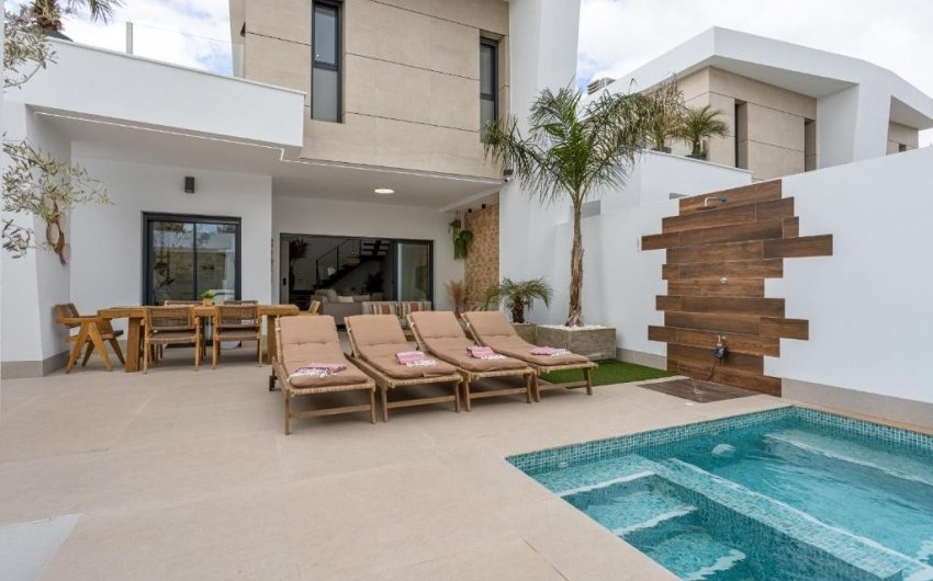 Herverkoop - Villa -
Dolores - Costa Blanca