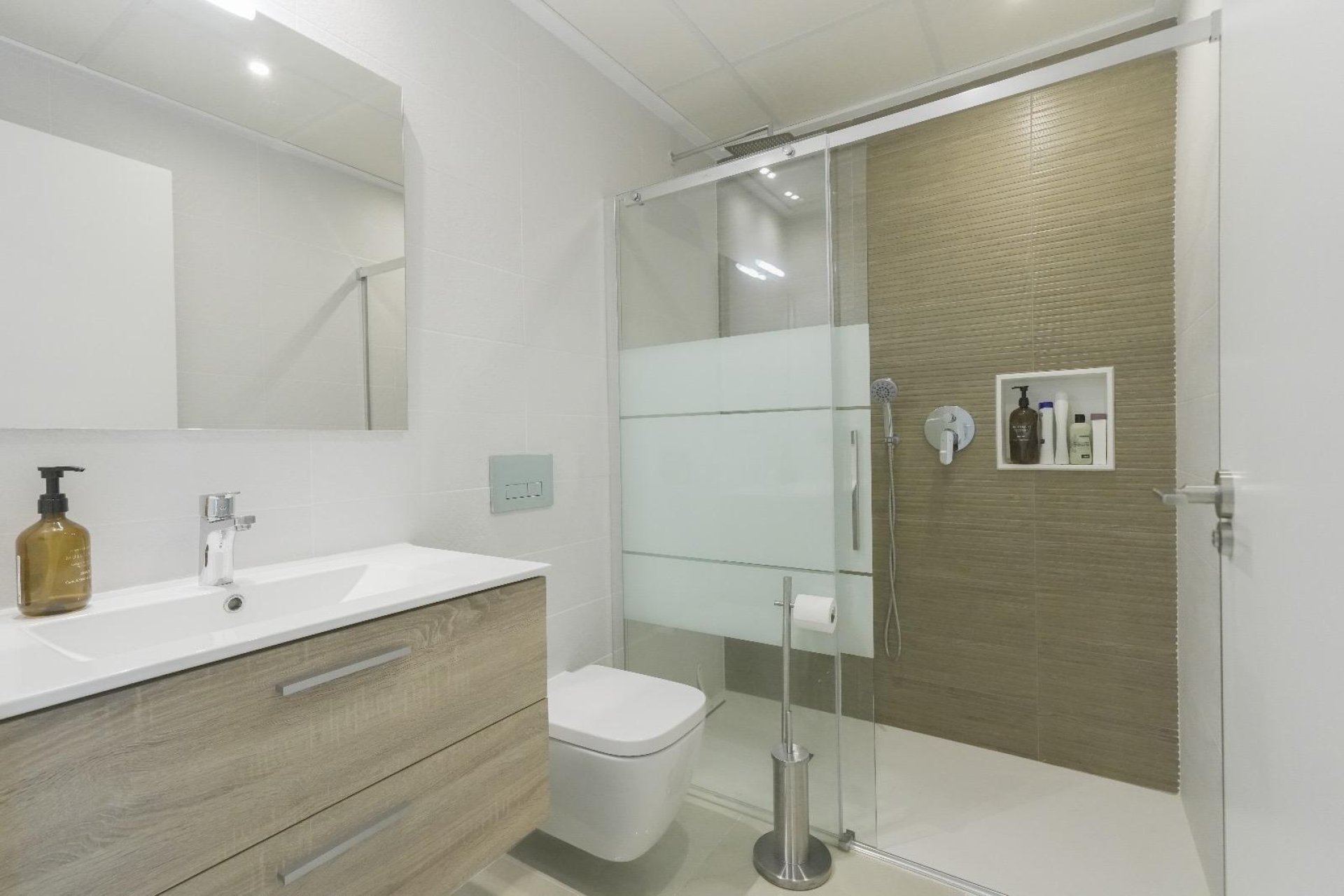 Herverkoop - Villa -
Dolores