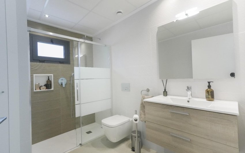 Herverkoop - Villa -
Dolores