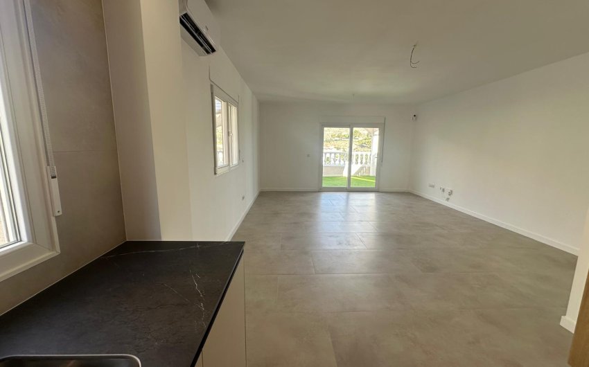 Herverkoop - Villa -
El Campello - Costa Blanca