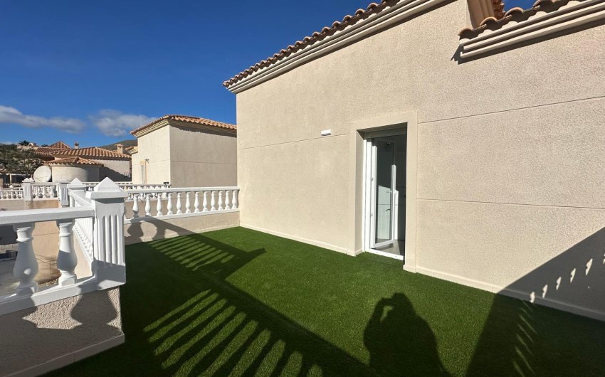 Herverkoop - Villa -
El Campello - Costa Blanca