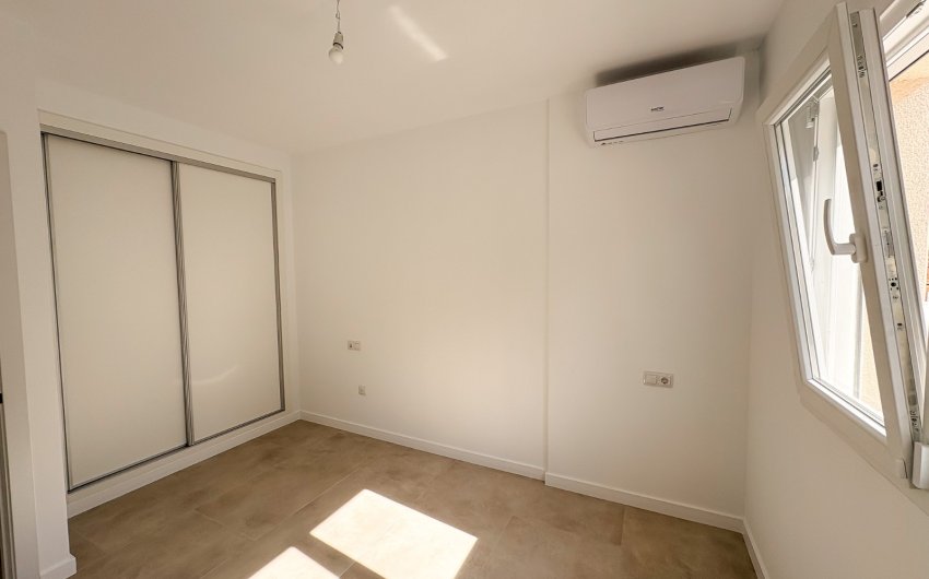 Herverkoop - Villa -
El Campello - Pueblo Acantilado - Venta Lanuza