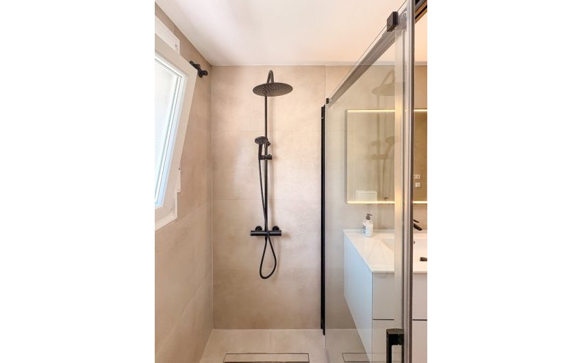 Herverkoop - Villa -
El Campello - Pueblo Acantilado - Venta Lanuza