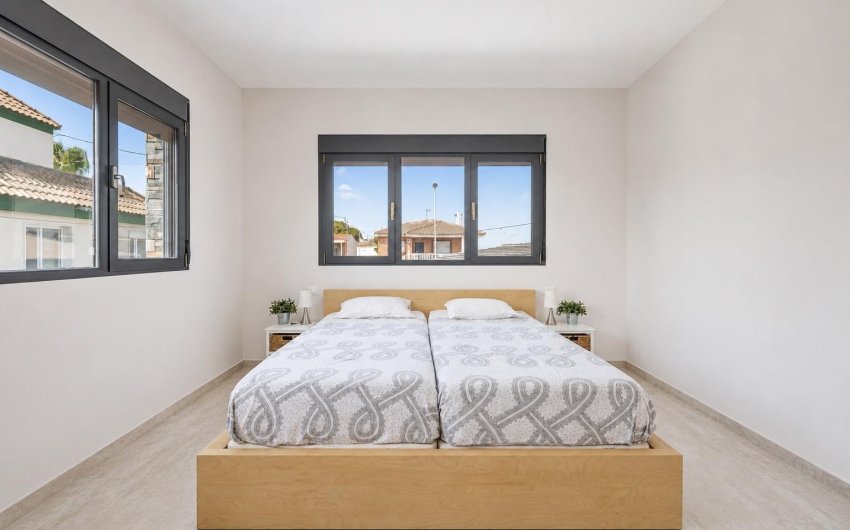 Herverkoop - Villa -
EL Carmoli Los Urrutias