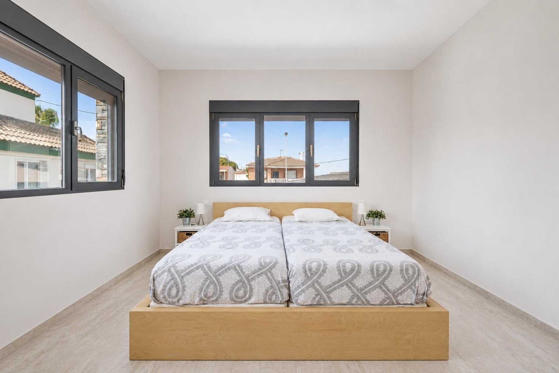 Herverkoop - Villa -
EL Carmoli Los Urrutias