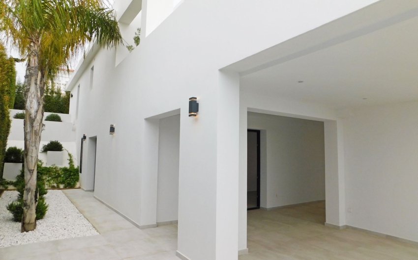 Herverkoop - Villa -
El Chaparral - Inland