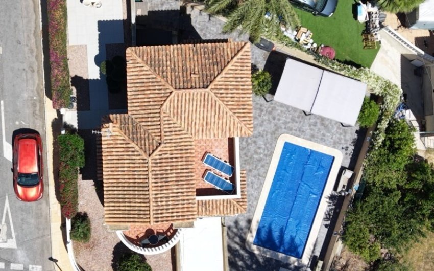 Herverkoop - Villa -
El Galan - Inland