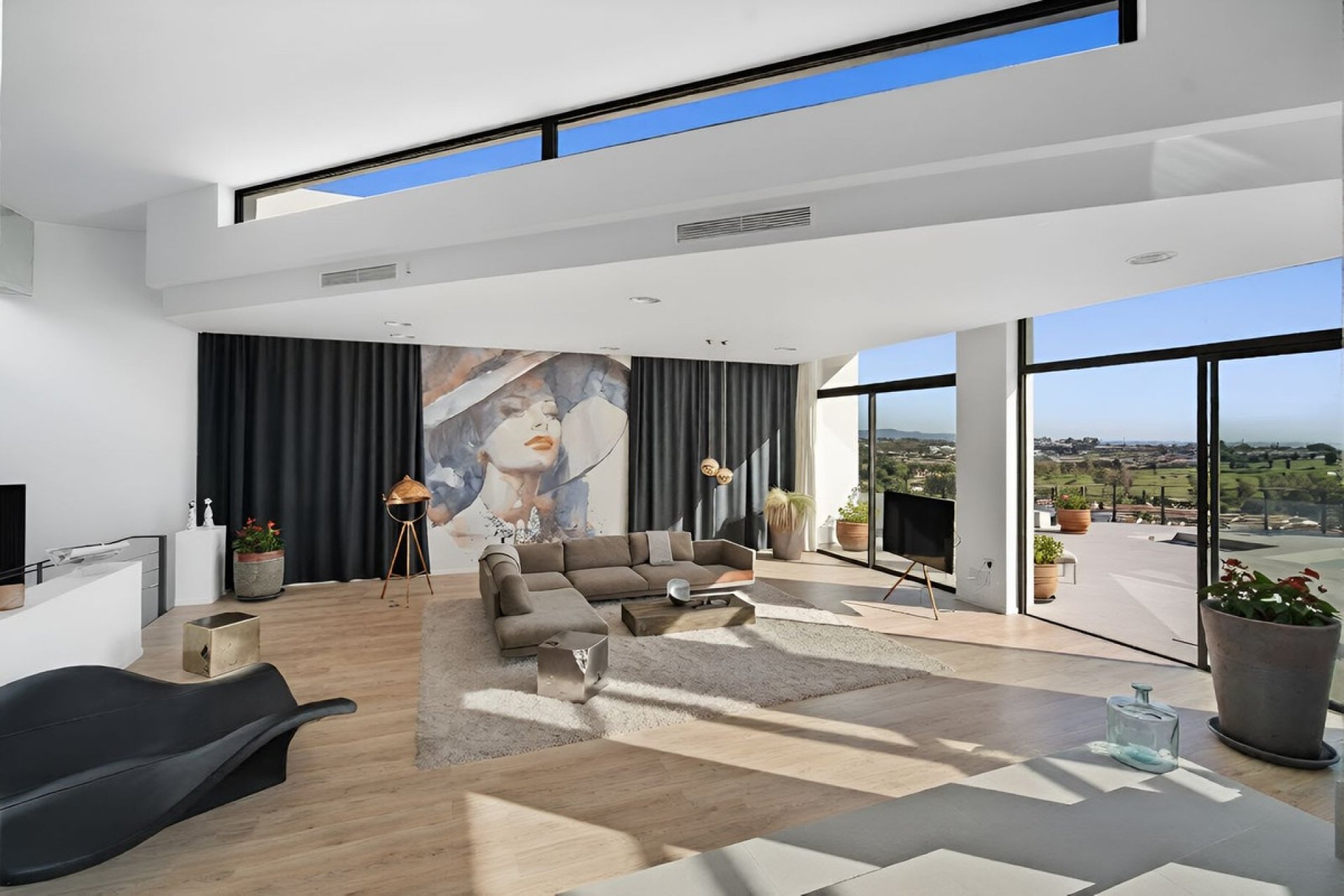 Herverkoop - Villa -
El Paraíso, Estepona - Costa del Sol