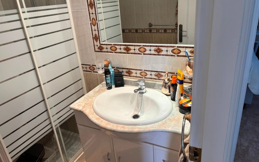 Herverkoop - Villa -
El Raso - Costa Blanca