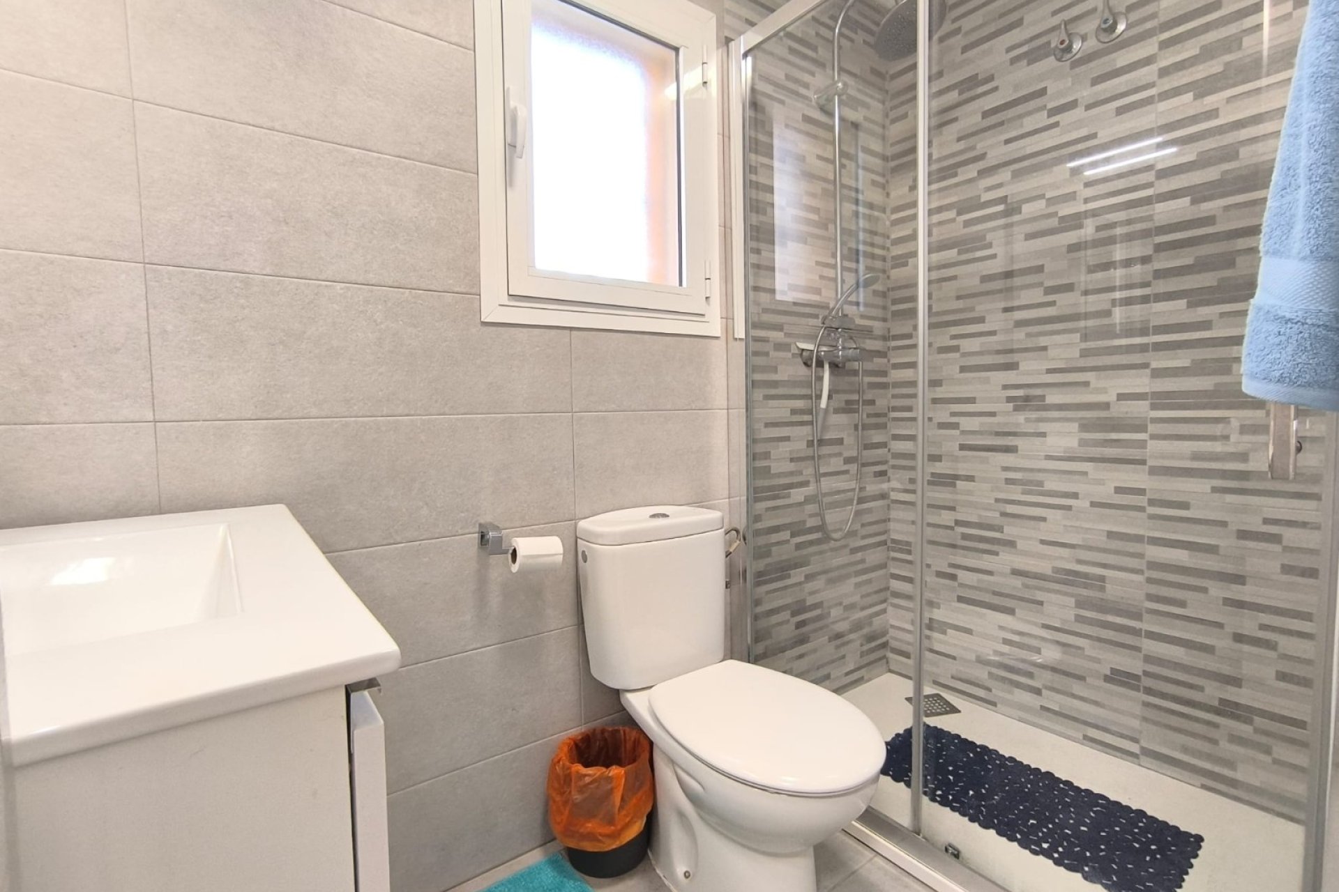 Herverkoop - Villa -
El Raso - Costa Blanca