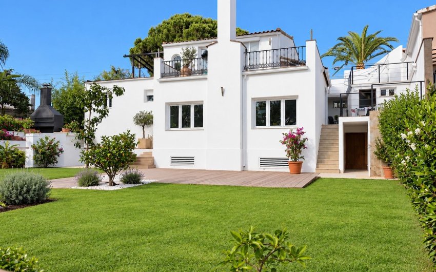 Herverkoop - Villa -
El Rosario - Inland
