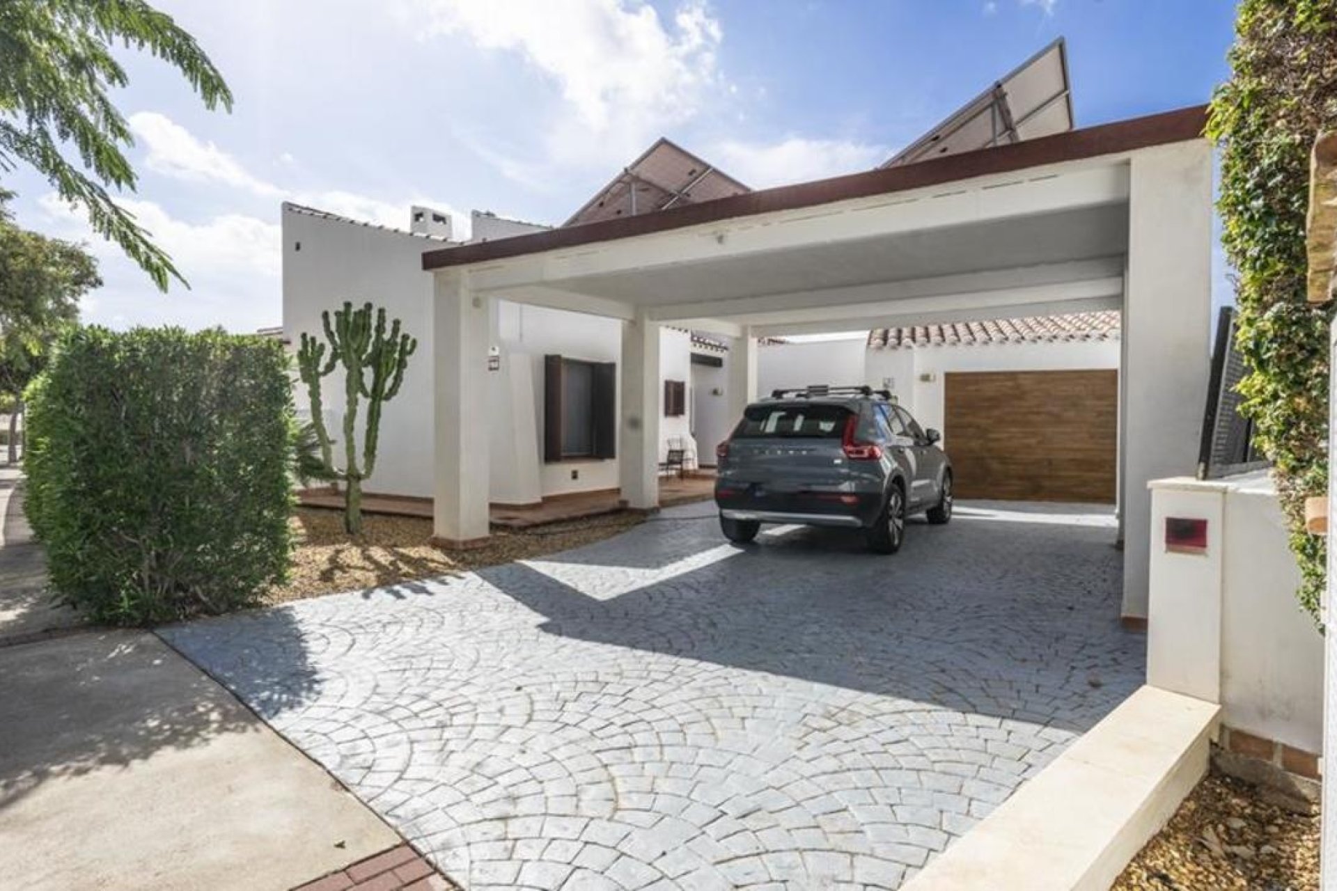 Herverkoop - Villa -
El Valle Golf Resort