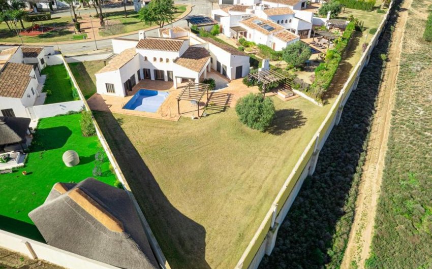 Herverkoop - Villa -
El Valle Golf Resort