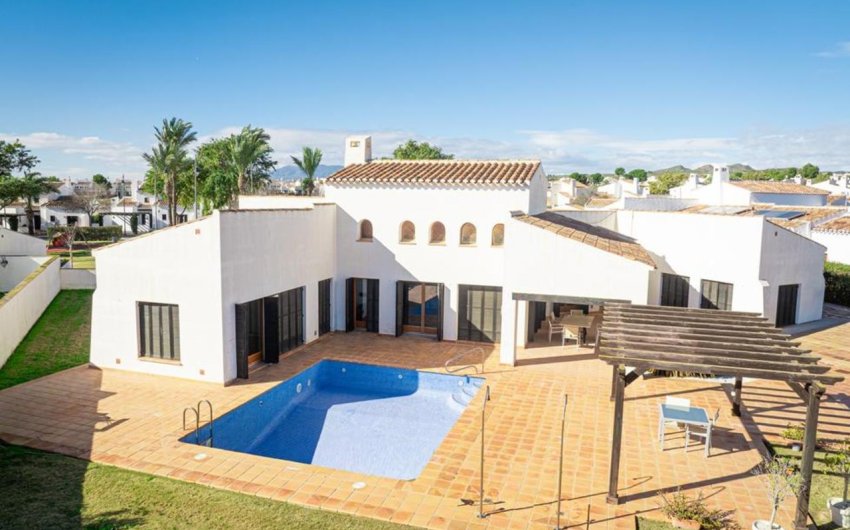 Herverkoop - Villa -
El Valle Golf Resort