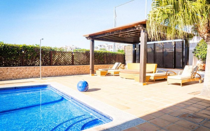 Herverkoop - Villa -
El Valle Golf Resort