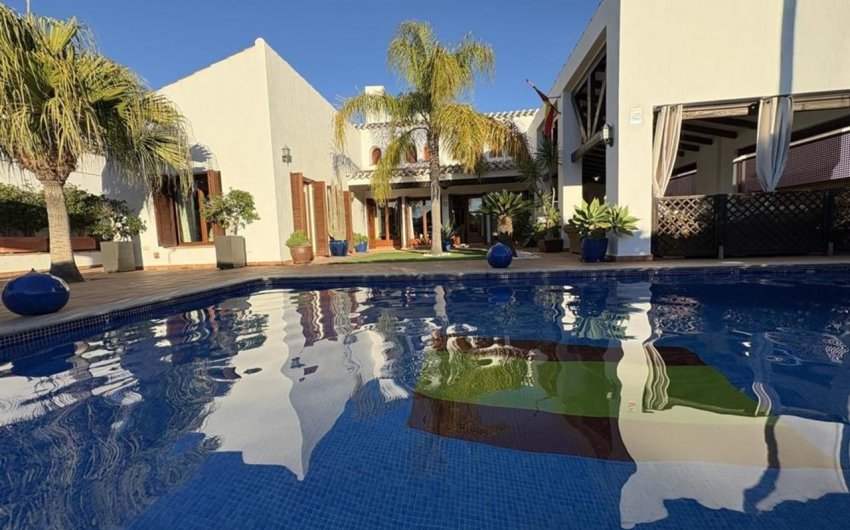 Herverkoop - Villa -
El Valle Golf Resort