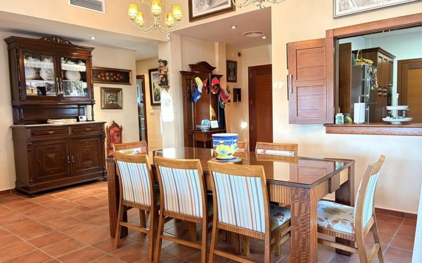 Herverkoop - Villa -
El Valle Golf Resort