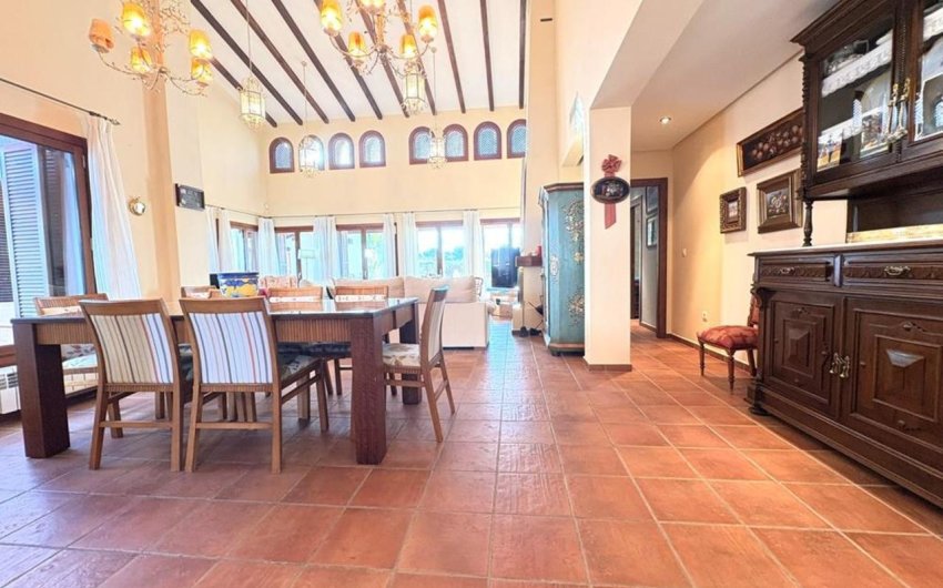 Herverkoop - Villa -
El Valle Golf Resort