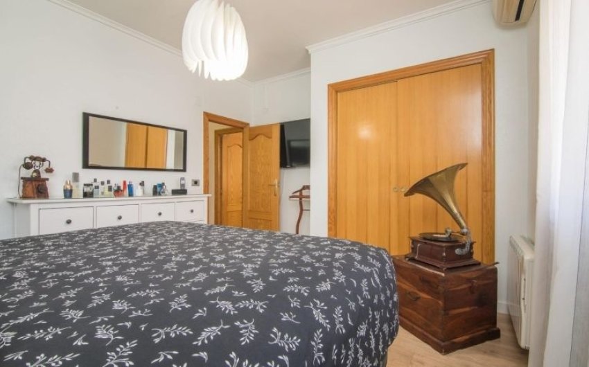 Herverkoop - Villa -
Elche - Costa Blanca