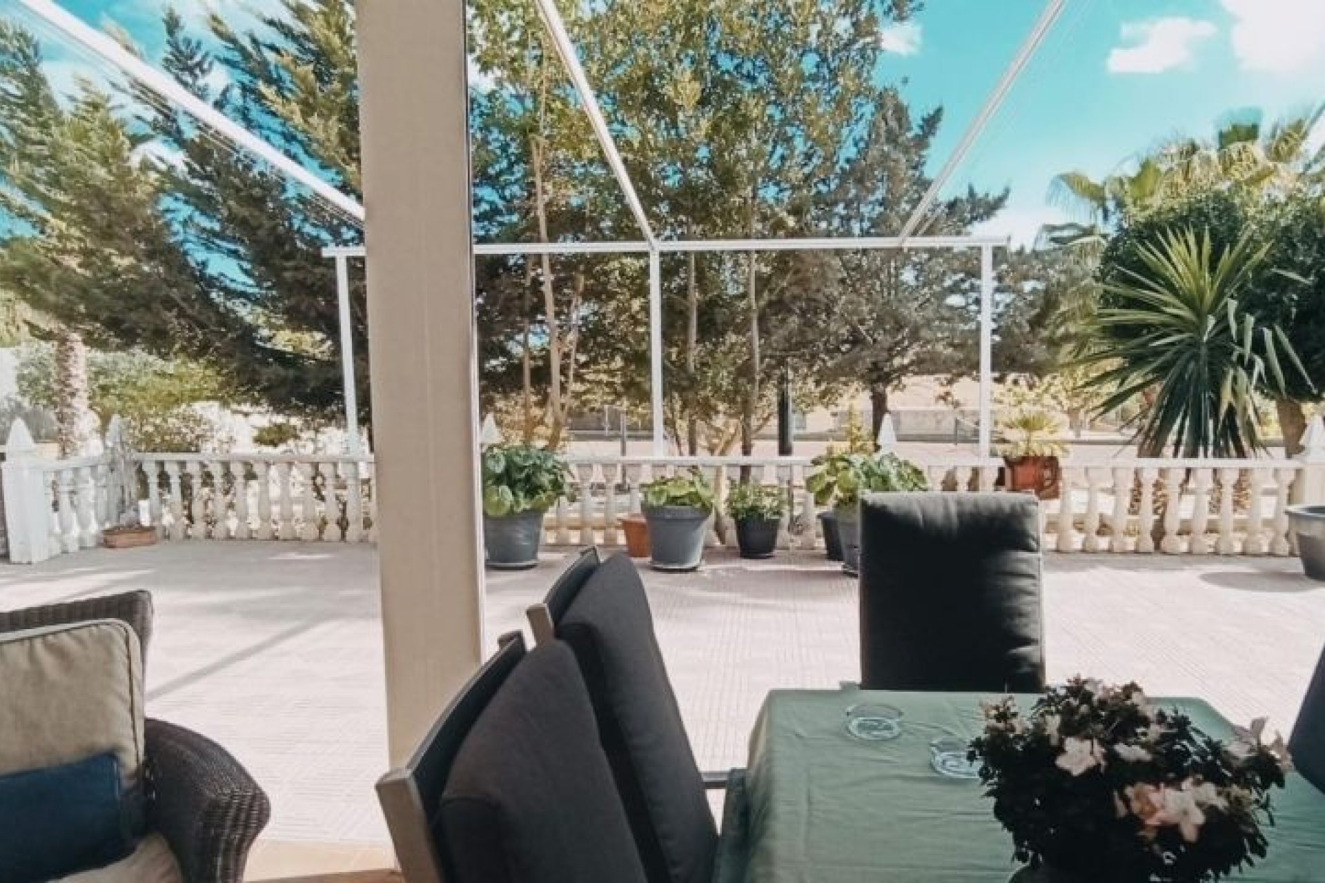 Herverkoop - Villa -
Elche - Costa Blanca