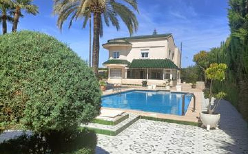 Herverkoop - Villa -
Elche - Costa Blanca