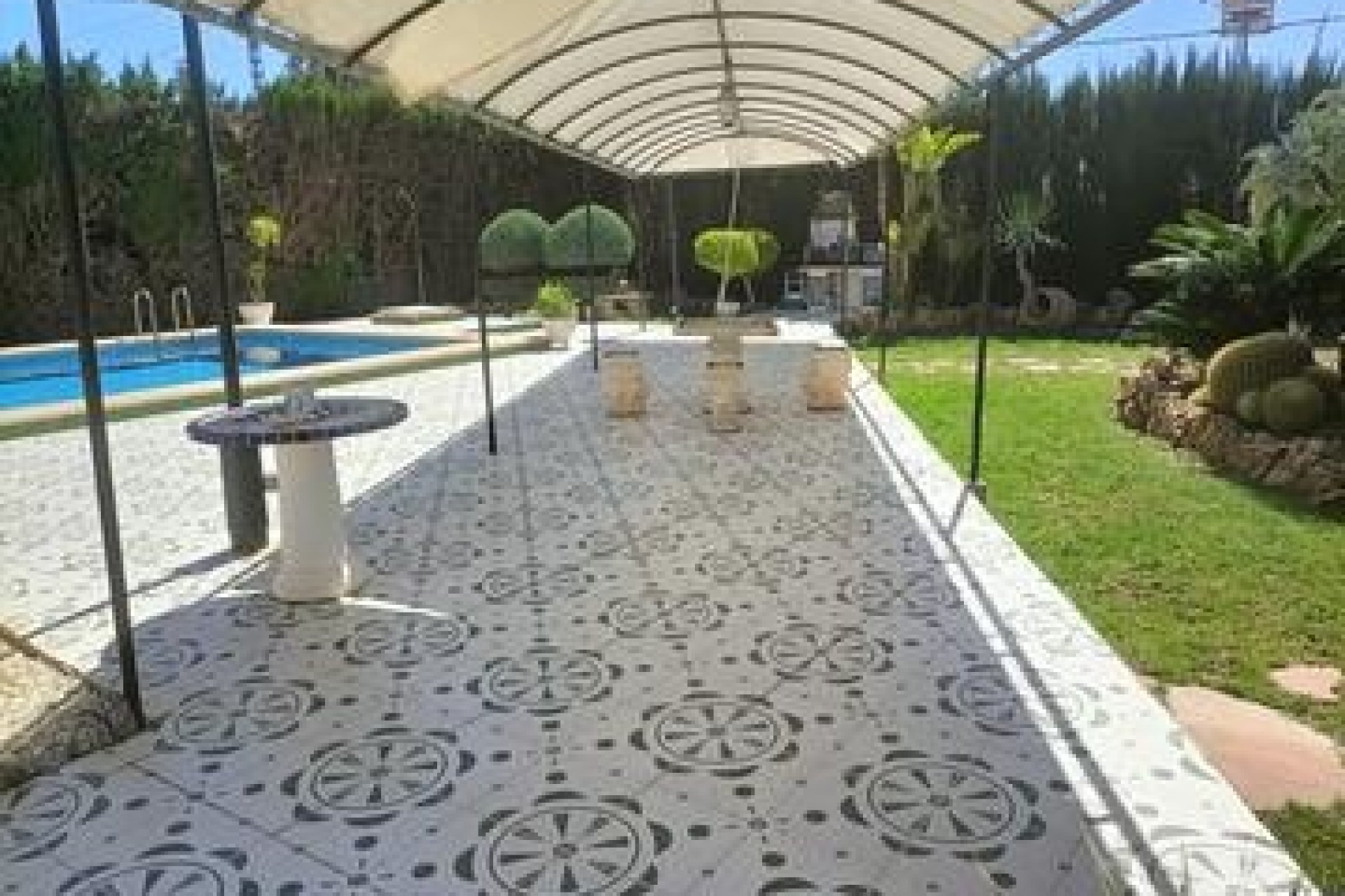 Herverkoop - Villa -
Elche - Costa Blanca