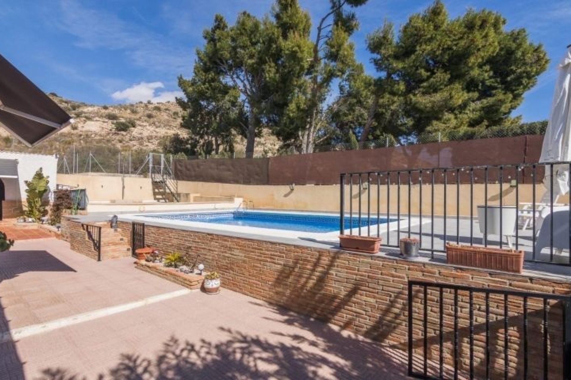 Herverkoop - Villa -
Elche - Costa Blanca