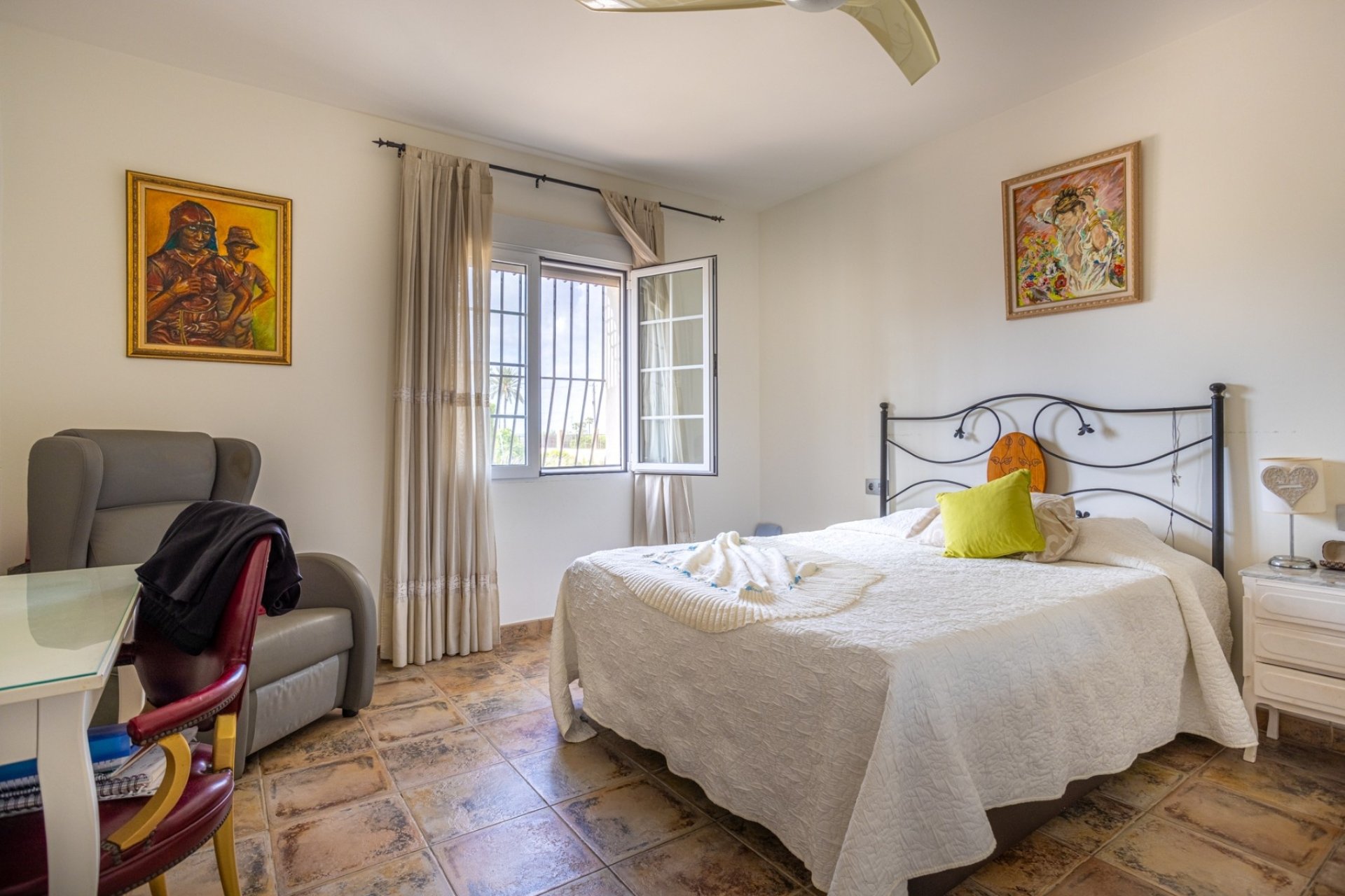 Herverkoop - Villa -
Elche - Costa Blanca