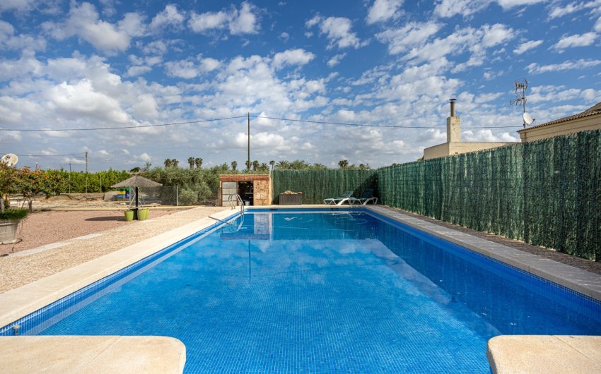 Herverkoop - Villa -
Elche - Costa Blanca
