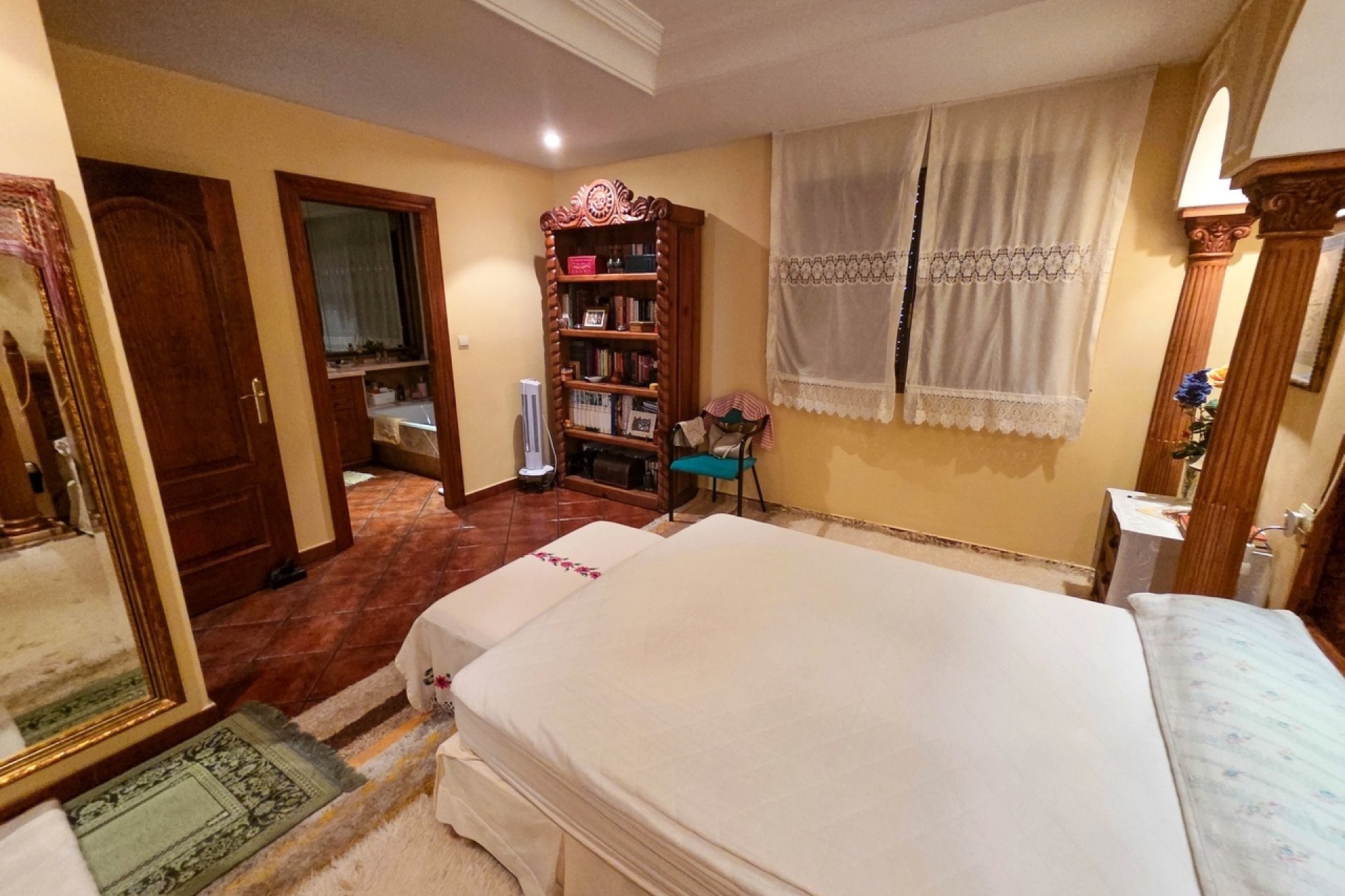 Herverkoop - Villa -
Elche - Costa Blanca