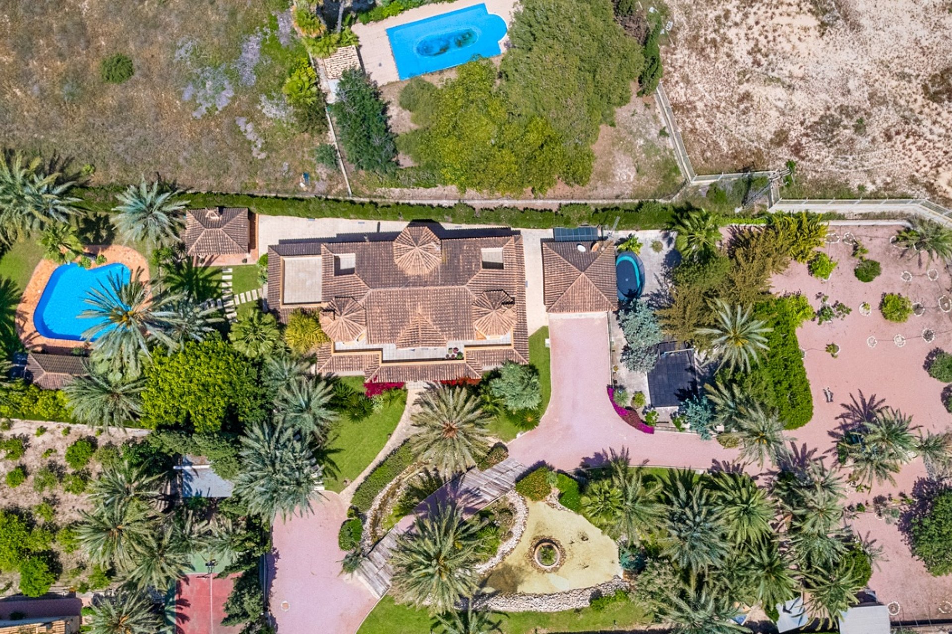 Herverkoop - Villa -
Elche