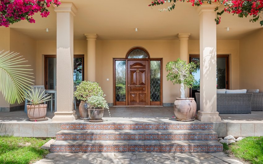 Herverkoop - Villa -
Elche