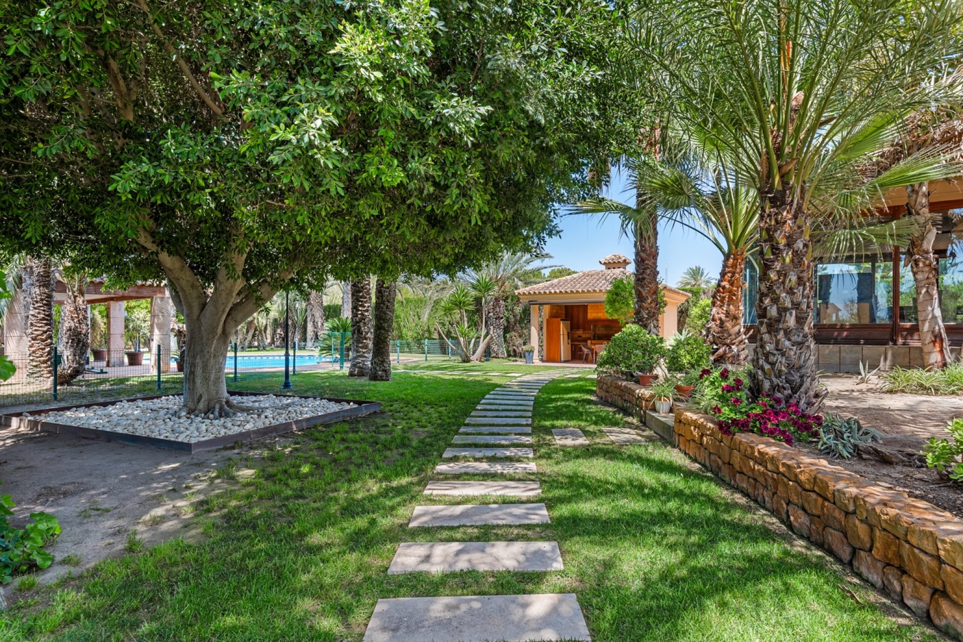 Herverkoop - Villa -
Elche