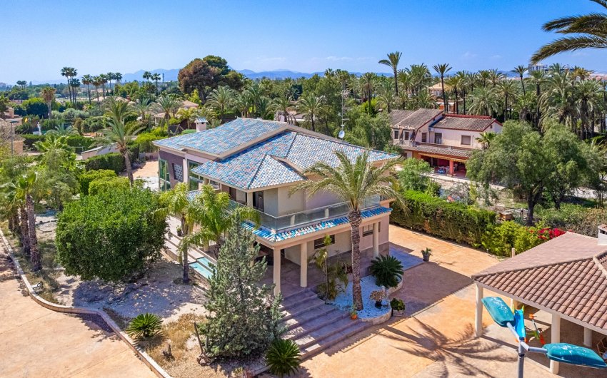 Herverkoop - Villa -
Elche