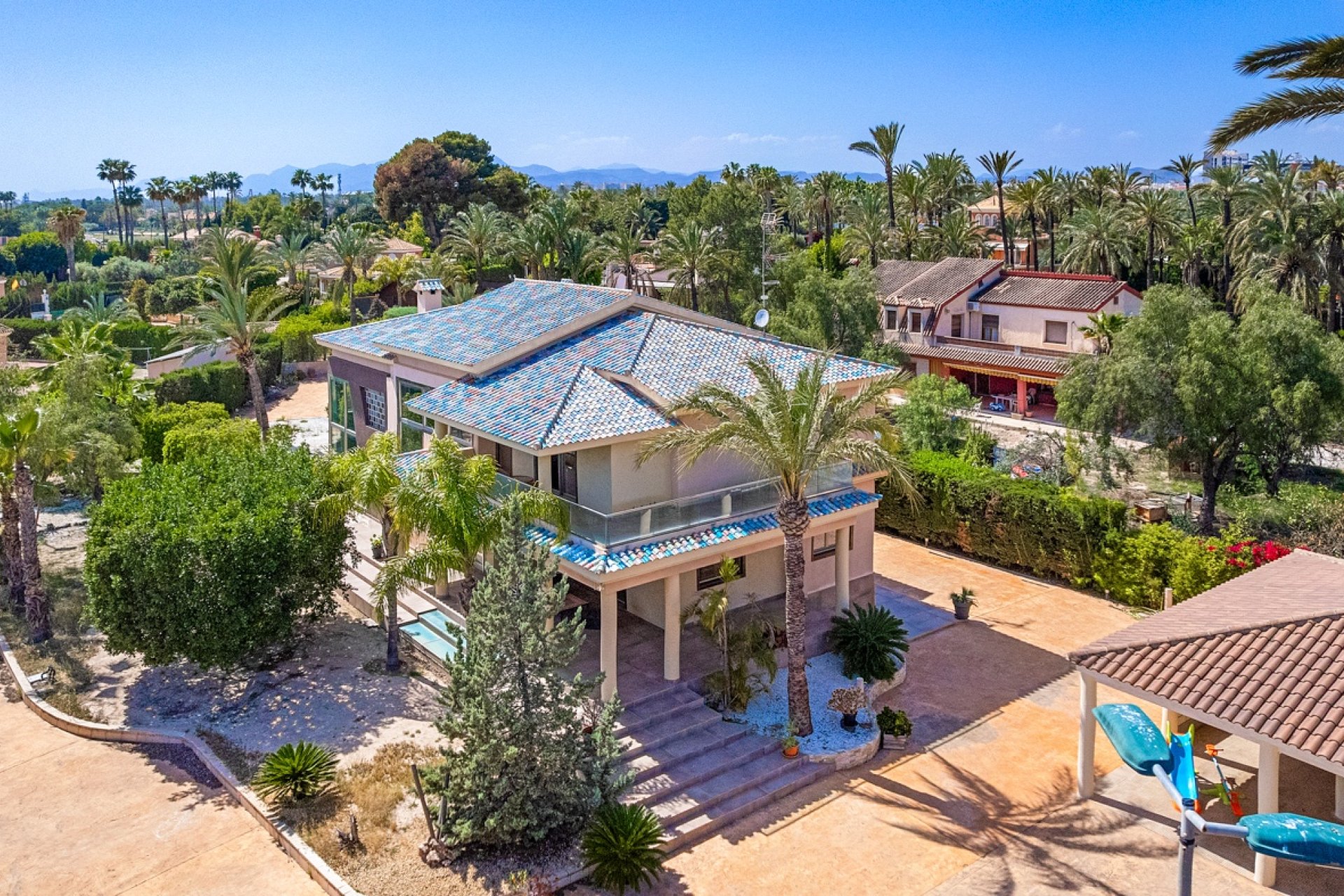 Herverkoop - Villa -
Elche