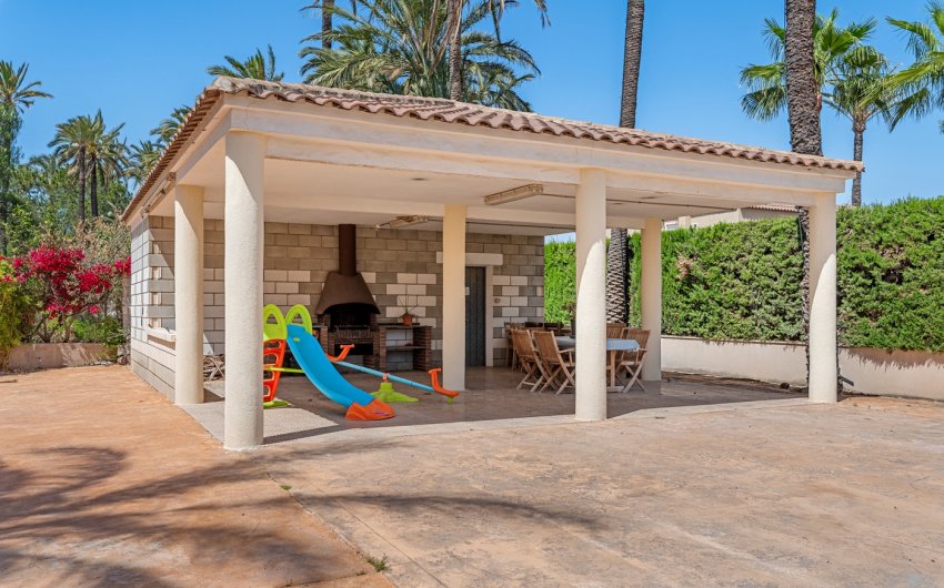 Herverkoop - Villa -
Elche