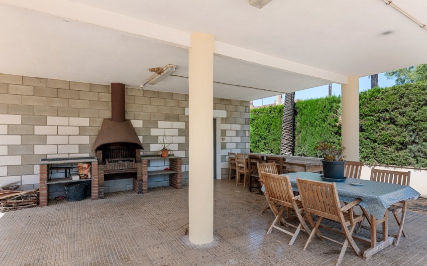 Herverkoop - Villa -
Elche