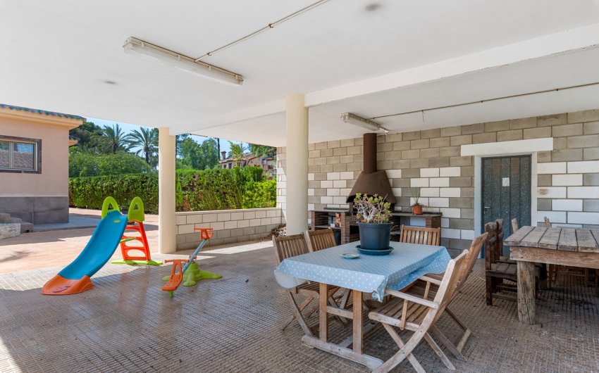 Herverkoop - Villa -
Elche