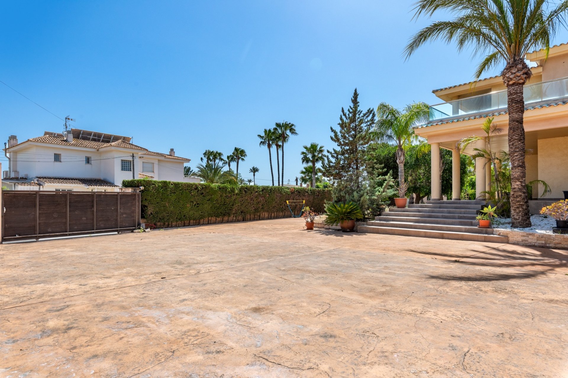 Herverkoop - Villa -
Elche