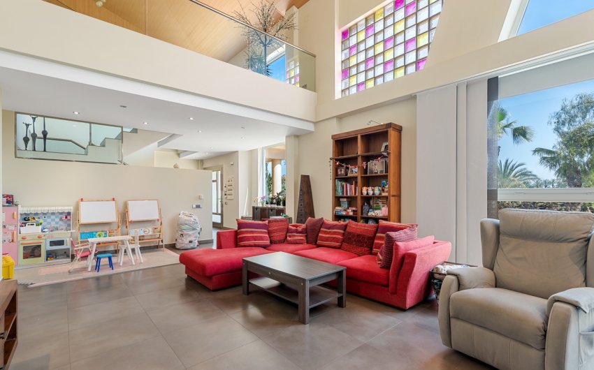 Herverkoop - Villa -
Elche