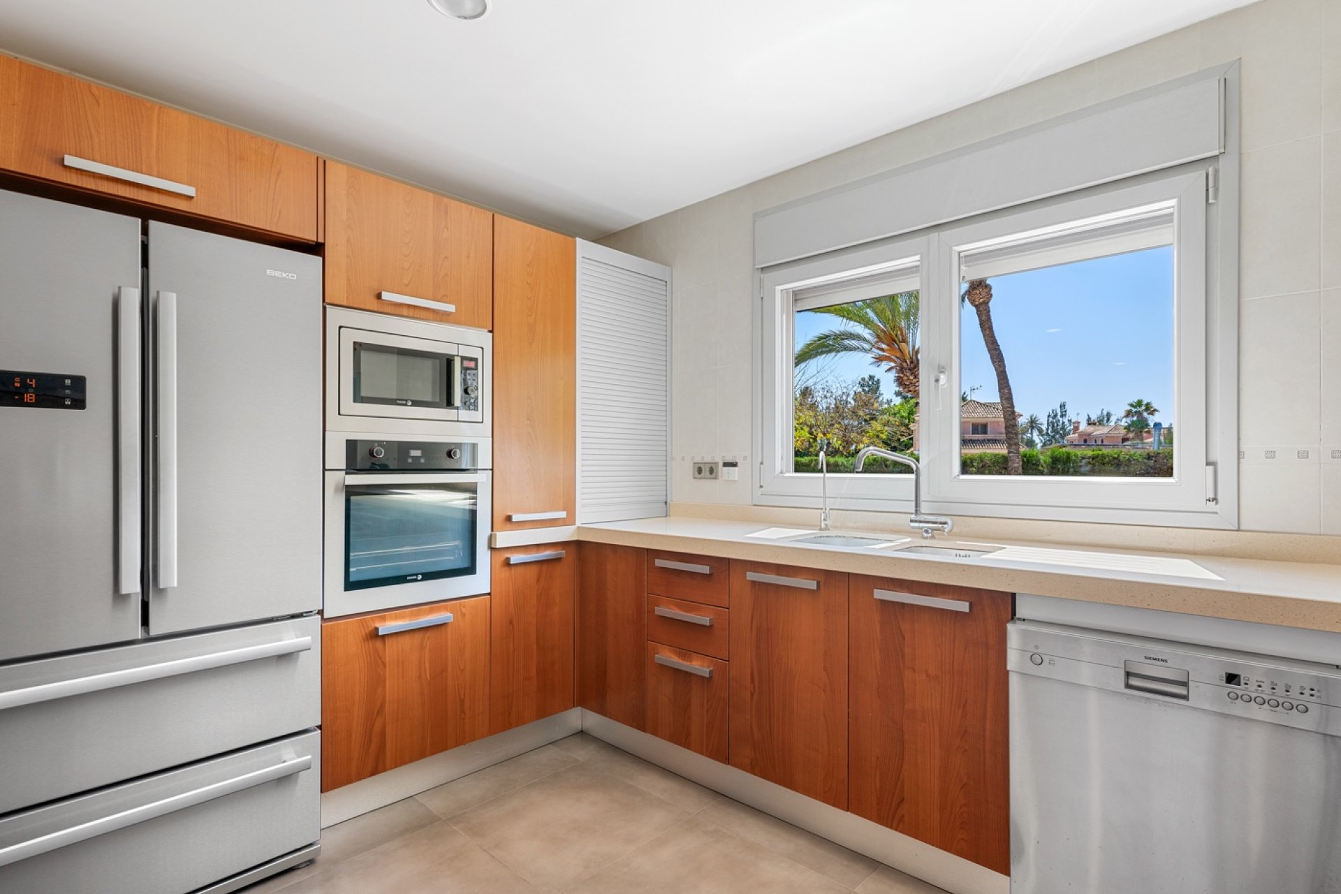 Herverkoop - Villa -
Elche