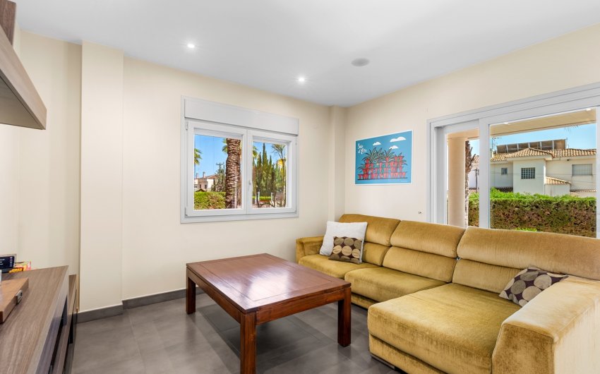 Herverkoop - Villa -
Elche