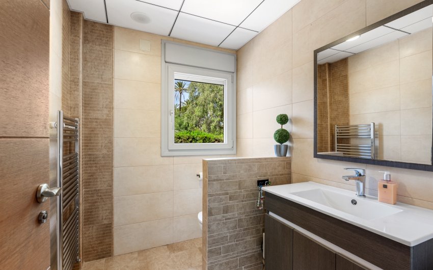 Herverkoop - Villa -
Elche